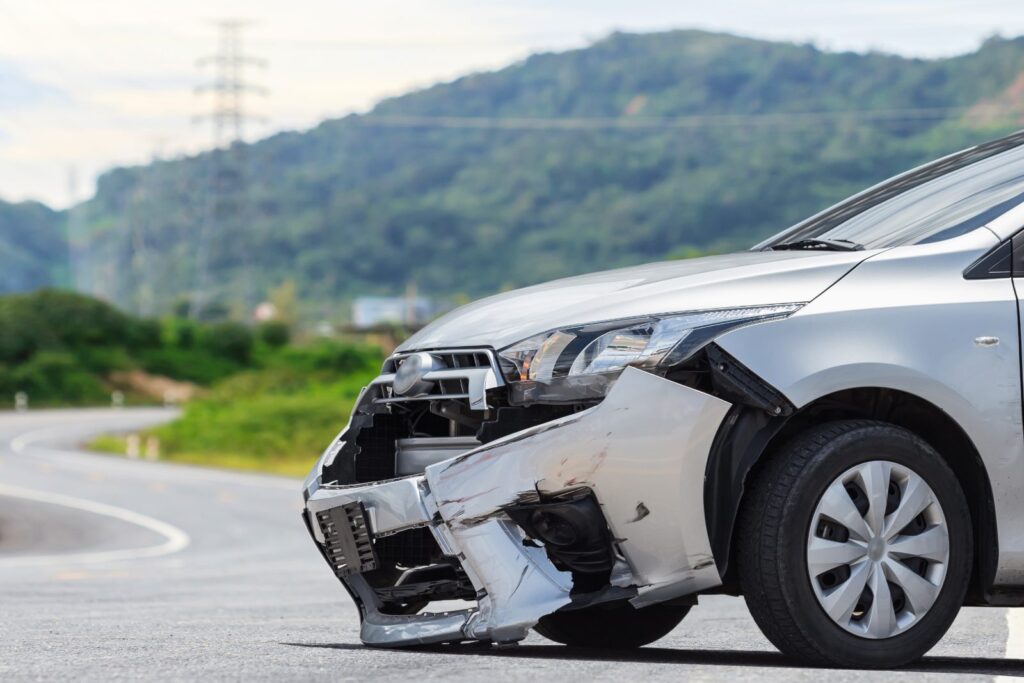 Accident de trànsit sense culpa: cotxe danyat en una col·lisió
