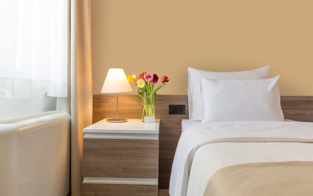Habitació d'hotel, allotjament provisional mentre es repara la casa