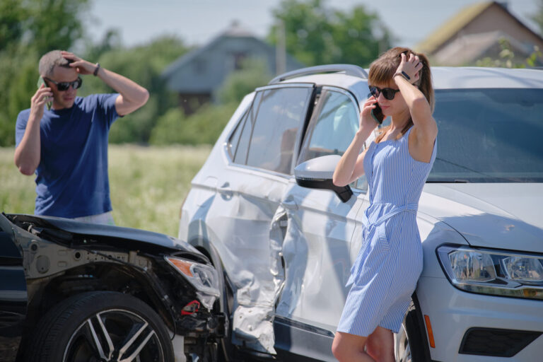 Conductors després d'un accident, reclamació al Consorci sense assegurança